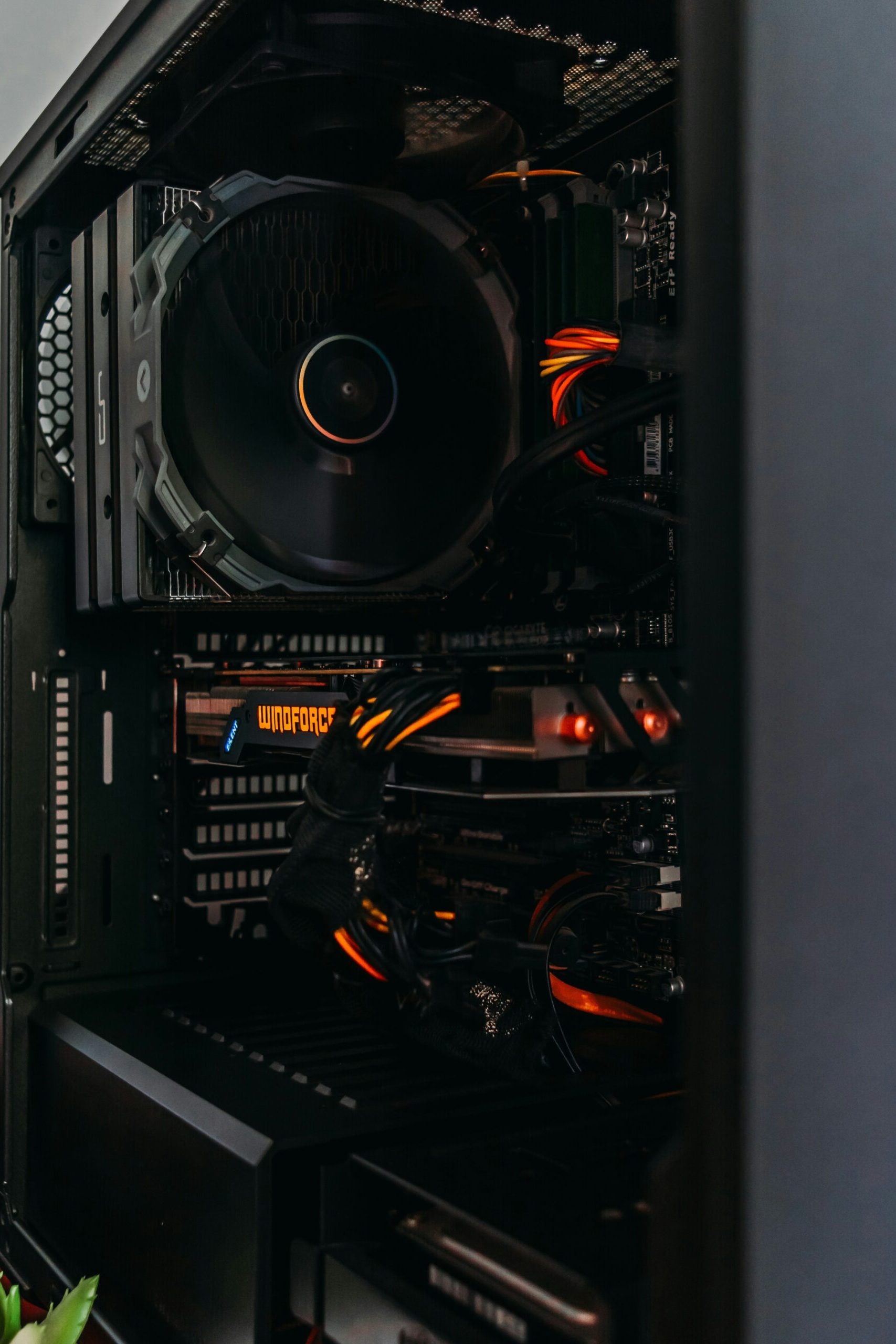 amr-taha-PCUq08w6s0w-unsplash