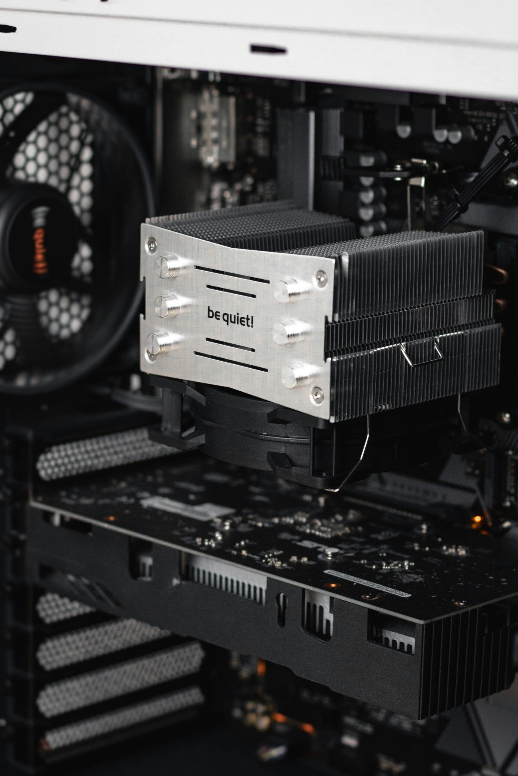 niclas-illg-6vA8GCbbtL0-unsplash